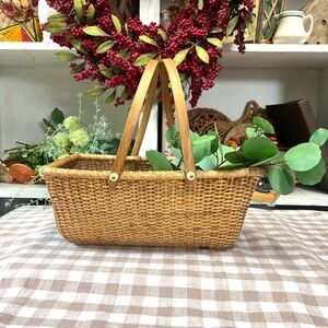 Nantucket double handle basket Stonewall Kitchens decor storage garden gift